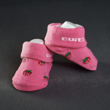 Kojenecké ponožky: růžové s jahůdkami